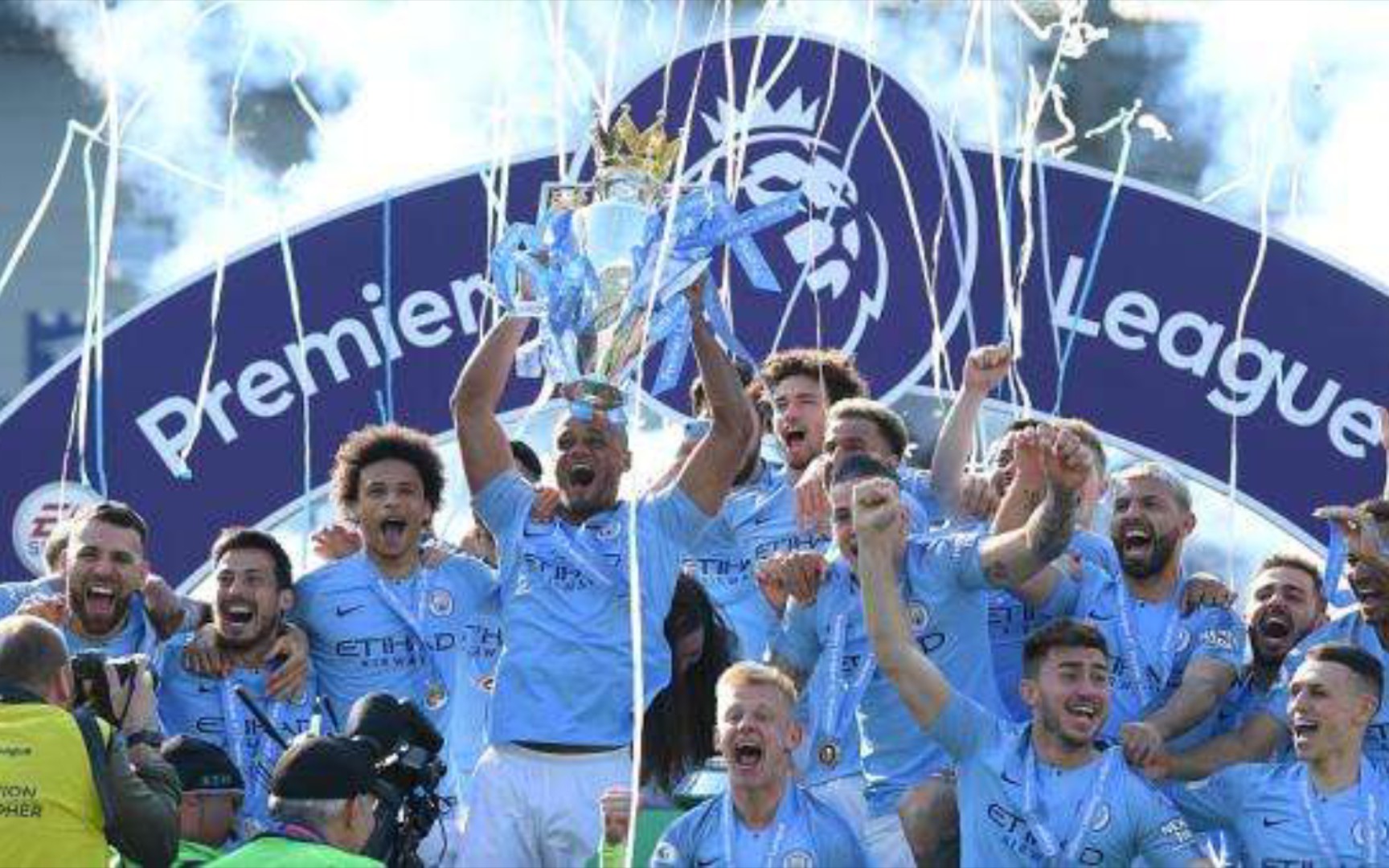 交流信息的 交流信息的